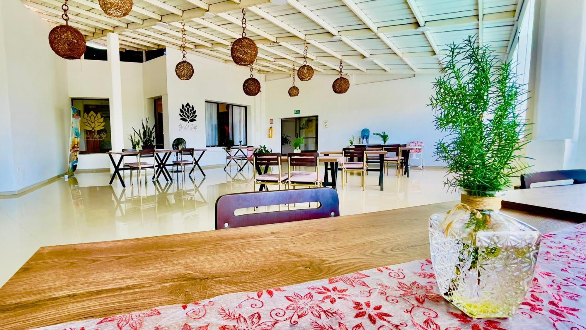 Hotel Loto Del Viento Cartago Buitenkant foto
